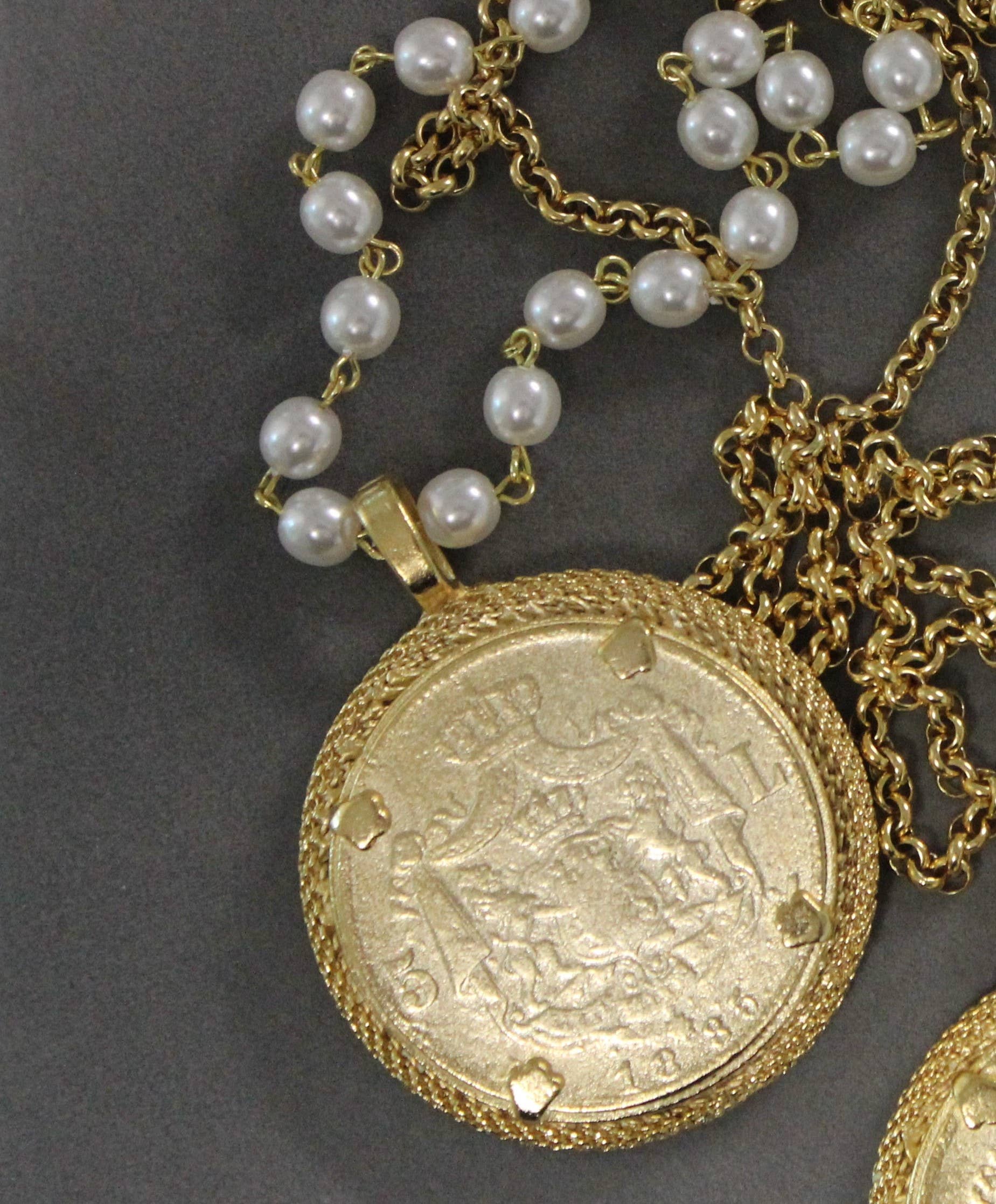 Weisinger Designs - Wholesale Pendant/Charm Necklace - 28" Vintage Coin Pendant Necklace with Pearls