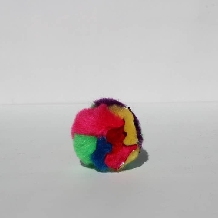 CanCor Innovations Inc. - Wholesale Pet Toy - Cat - Mini Crinkle Ball Display Container
