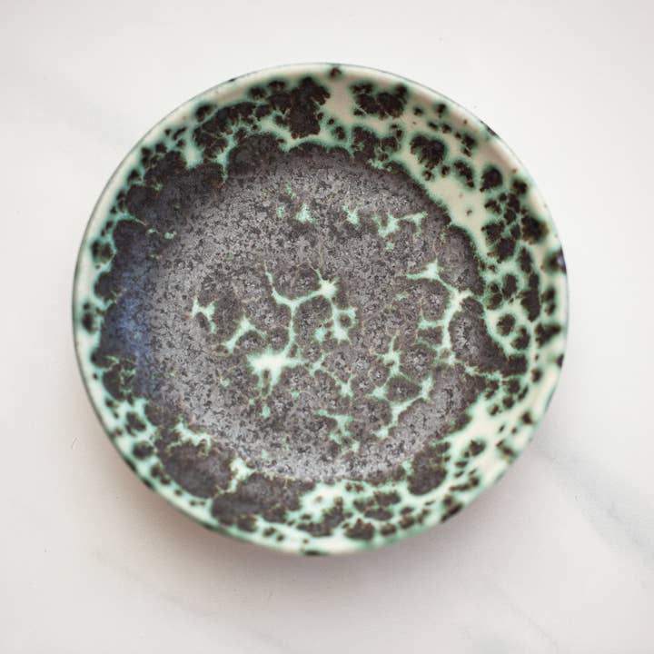 Melike Carr - Vente Plateaux à bijoux - Plats à anneaux en céramique, glaçures cristallines8