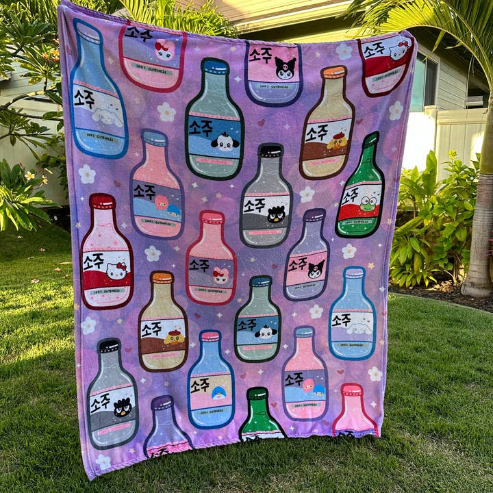 Cloudpink Studio - Wholesale Throw Blanket - Kawaii Soju Fleece Blanket | Kawaii Blanket | Cute Blanket