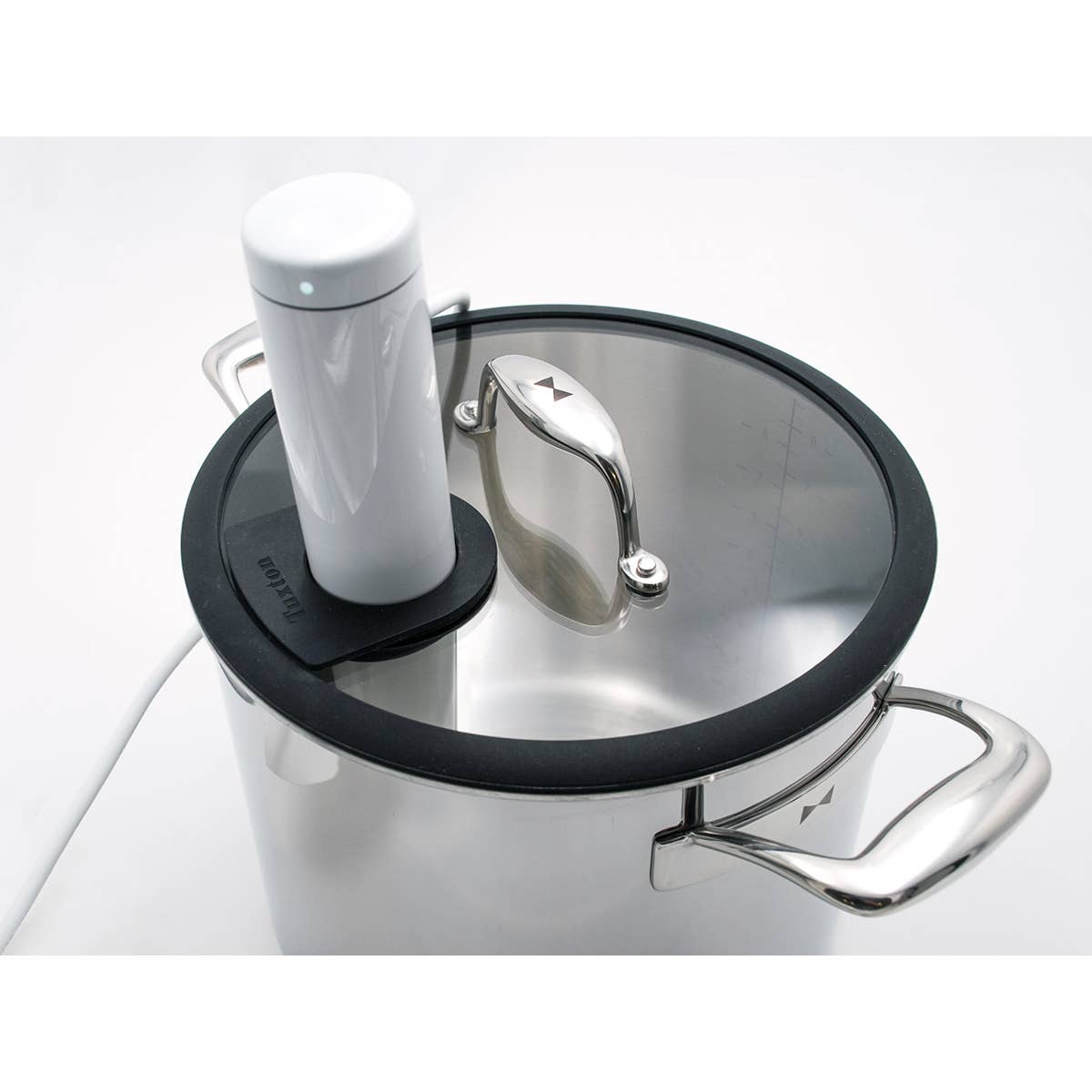 Lynns - Wholesale Cooking Pot - Triply 9.8-Quart Stockpot w/ Portal in Lid for Sous Vide9