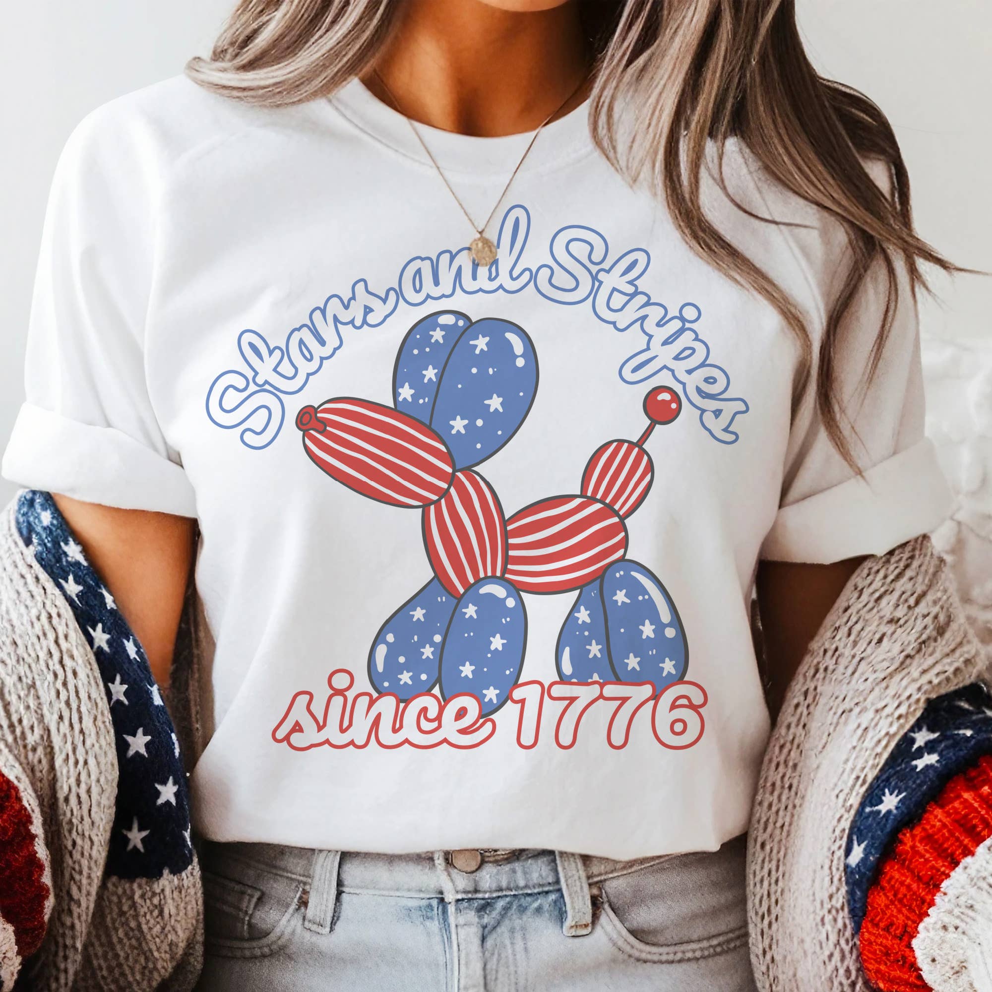 Par.tees by Party On! – Engroshandel Grafisk t-shirt - Dame – USA Stars and Stripes Ballonhund 4. juli Grafisk T-shirt0