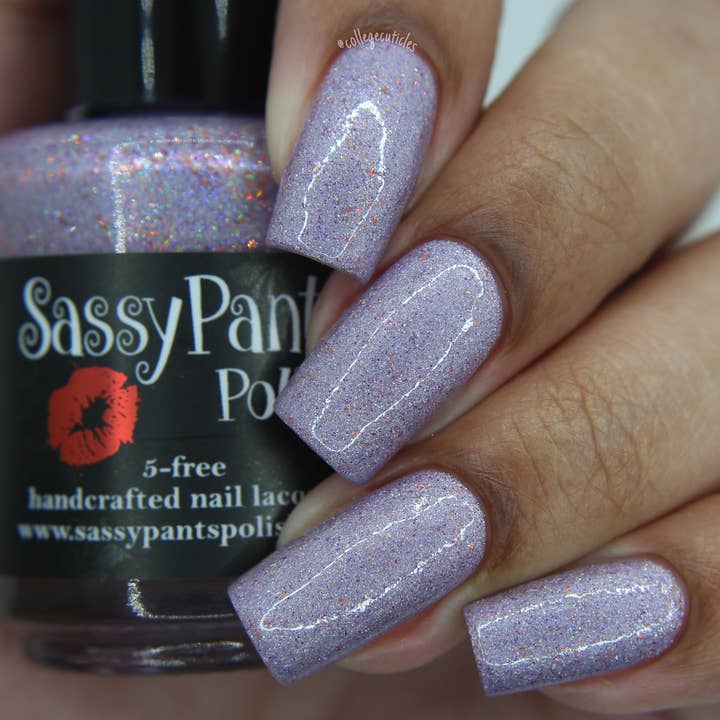 Lilas en fleurs pour la vente par Sassy Pants Polish
