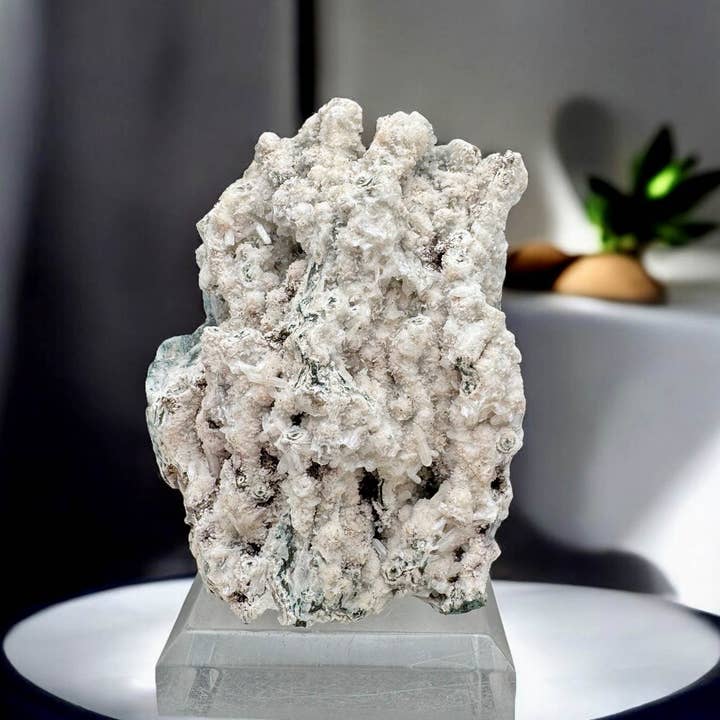 Unique Stilbite on Chalcedony Clusters for wholesale by Raj Minerals Inc