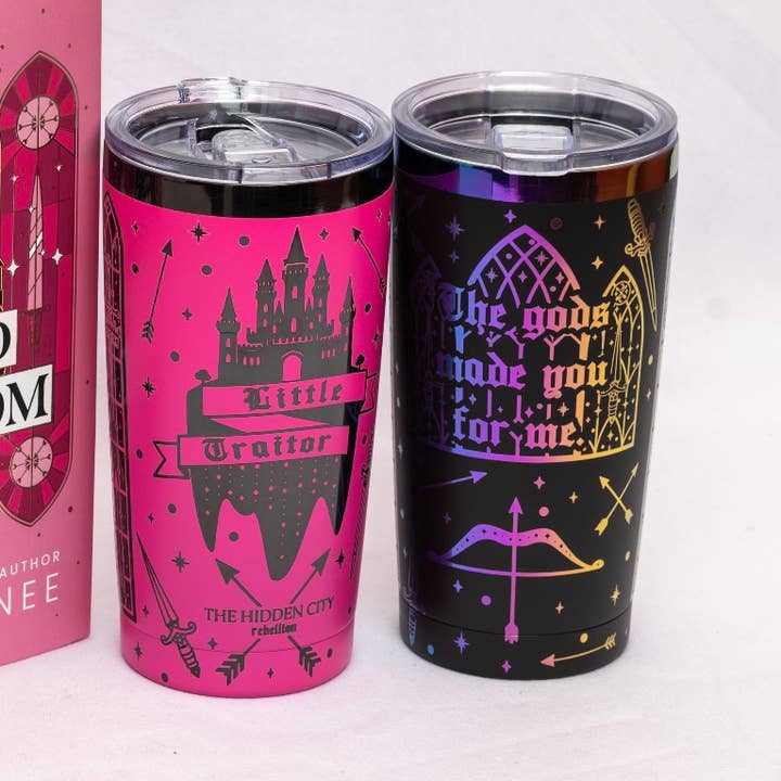 Officiellt licensierad Veiled Kingdom 20 oz graverad kopp för wholesale av Dogwood + Daisy Studio