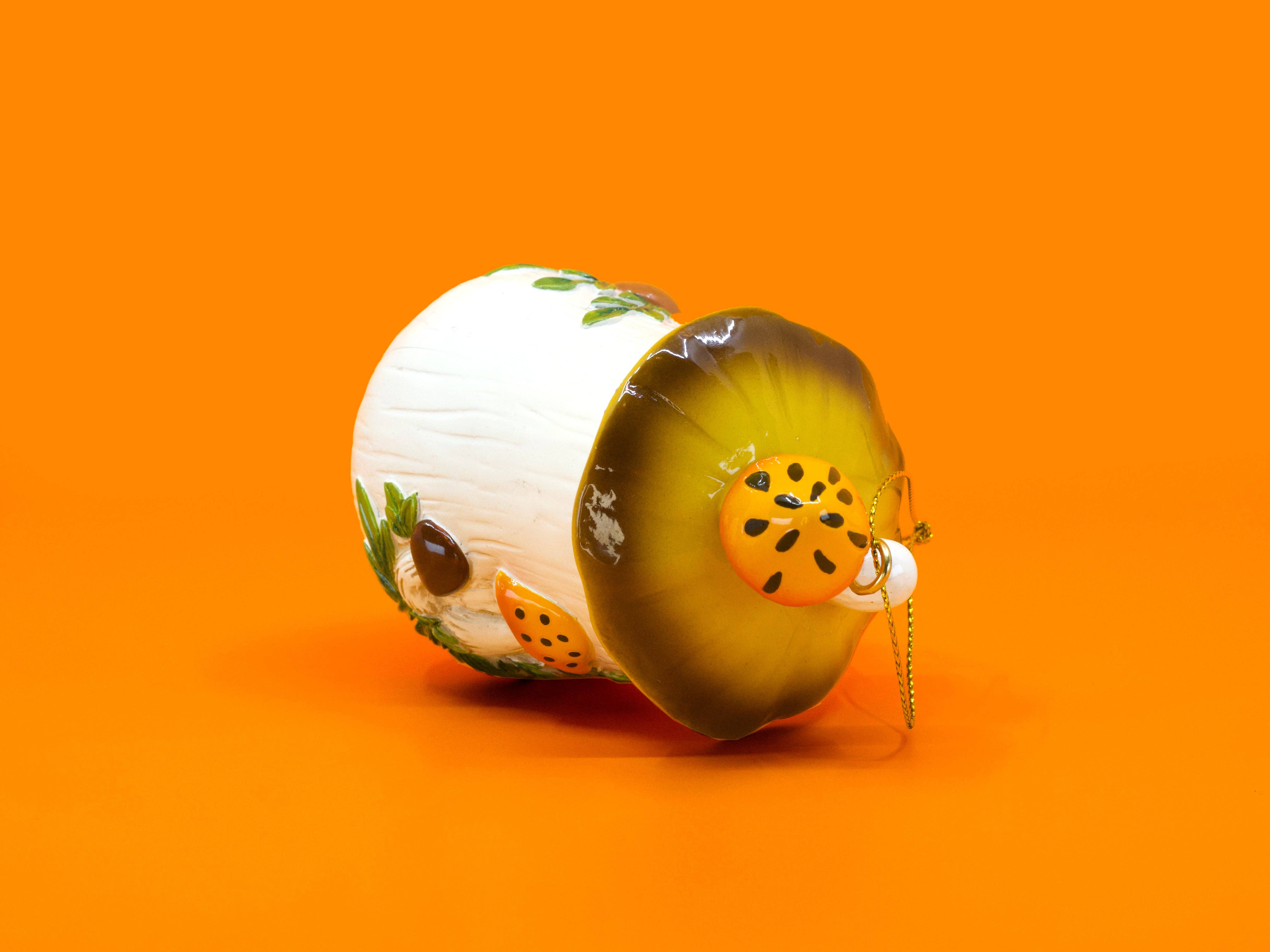 Twinkltoast - Vendita all'ingrosso Decorazione - Ornamento di Natale dipinto a mano ispirato ai funghi allegri anni '70 – Decorazione retrò per cucina6