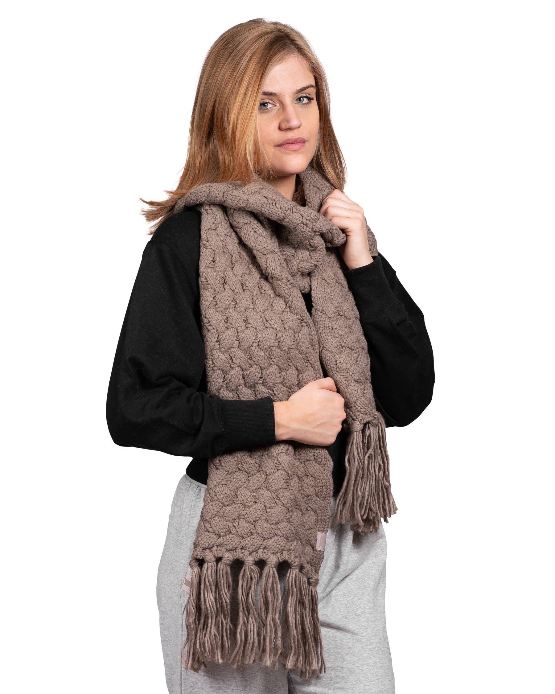 LATTELOVE - Wholesale Scarf - Women's - Twisted Texture Cozy Scarf1