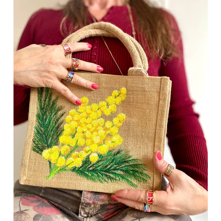 Kleine jutezak met handgeschilderde mimosa voor wholesale door Elles et No.