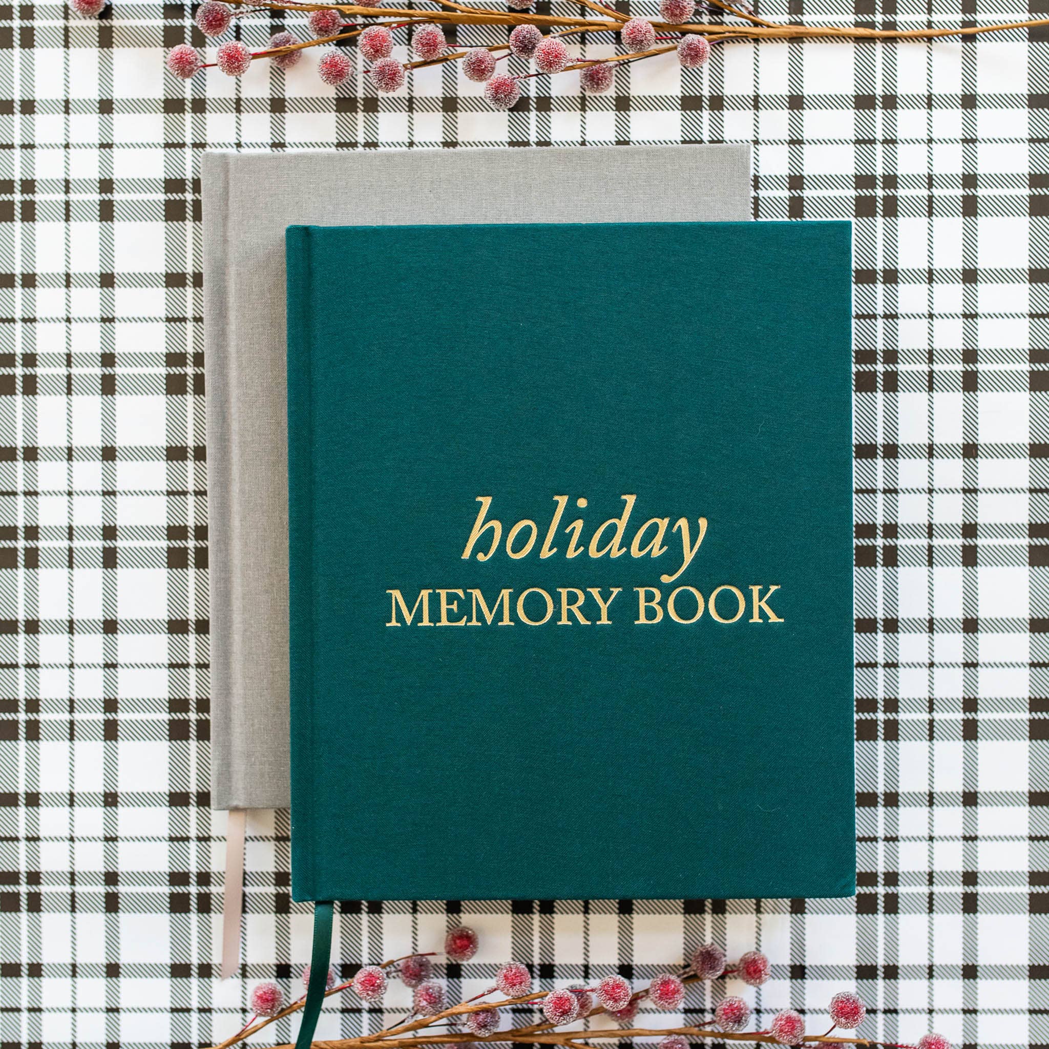 Duncan & Stone Paper Co. - Wholesale Memory Book - Kids & Baby - Holiday Memory Book & Family Keepsake | Christmas Gift1