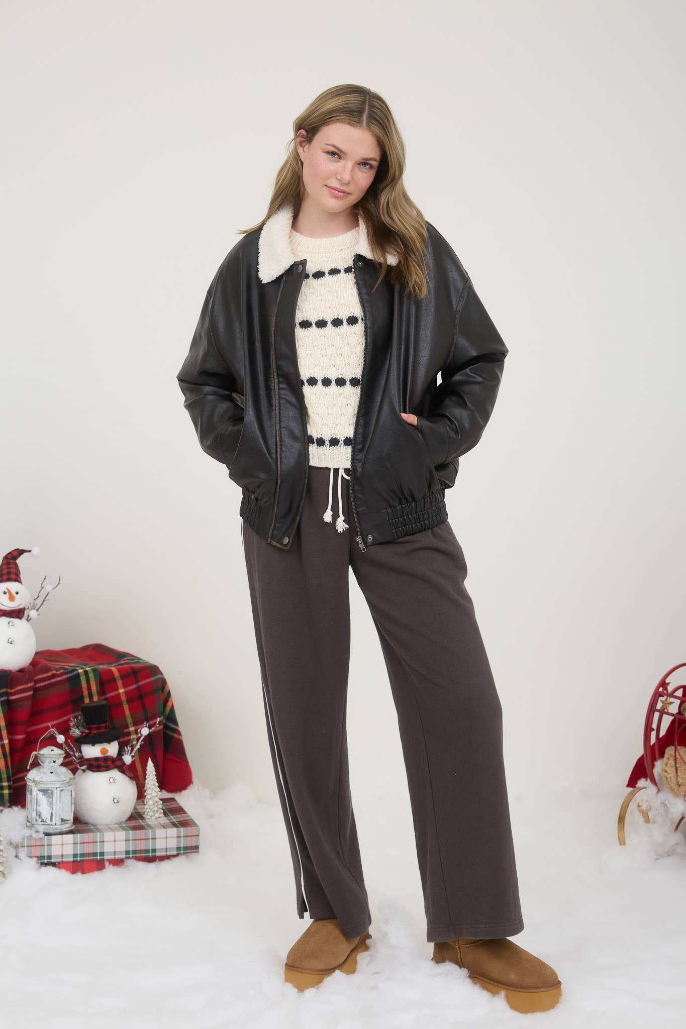 Blu Pepper - Wholesale Jacket - Women's - FAUX LEATHER SHEARLING COLLAR ZIP-UP JACKET5