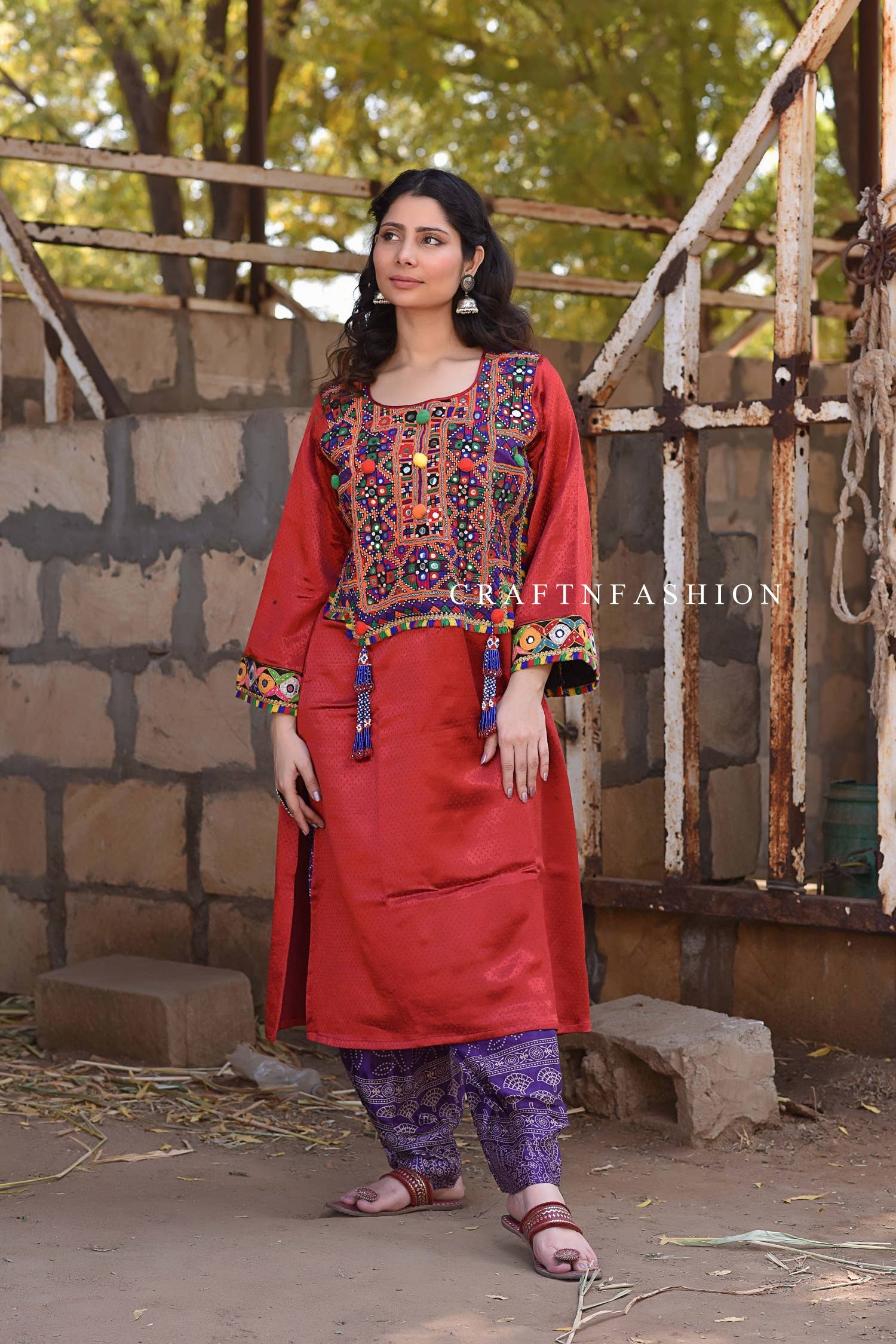 Meghcraft – wholesale Tunika - Dam – Indisk broderad kurta och kaftan - bohemisk tunika med spegelarbete1