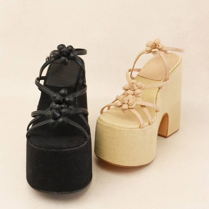 JOELLA - Sandalia con cuña y detalle floral para venta al por mayor de Lemonade Shoes