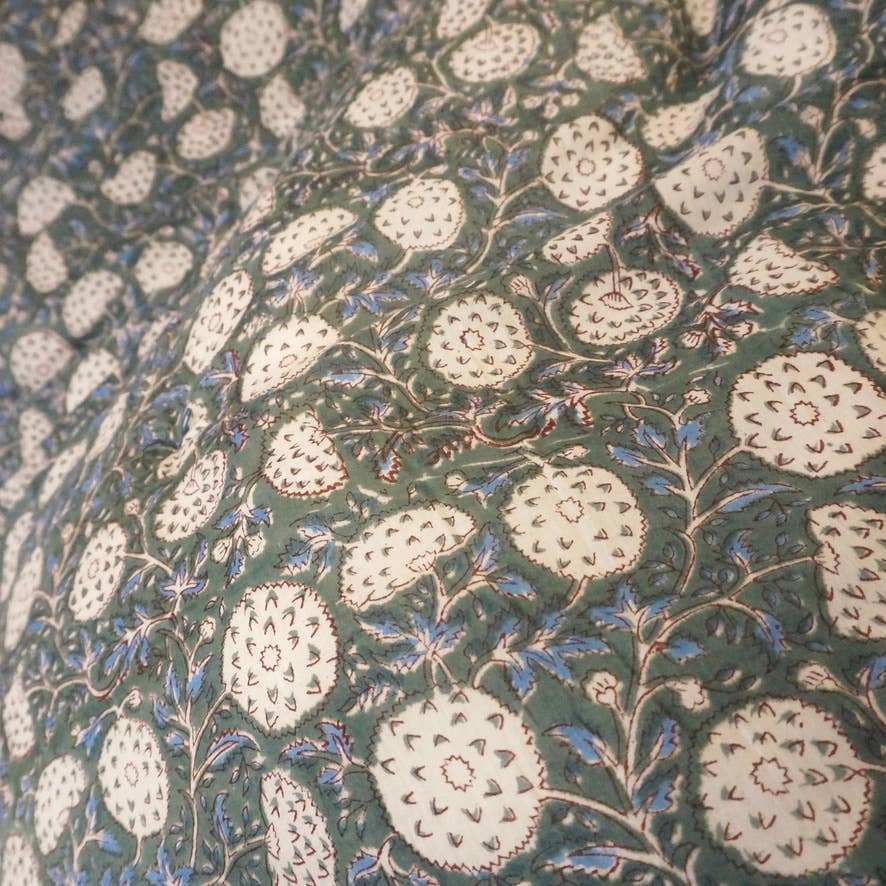 Claire Beaugrand - Wholesale Quilt - Printed cotton quilt "Eva"2