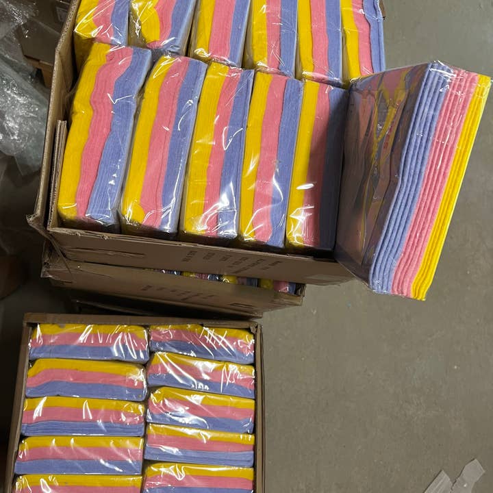 Salzmann Restwaren GmbH - Wholesale Dishcloth - 15-pack Staples all-purpose cloths5