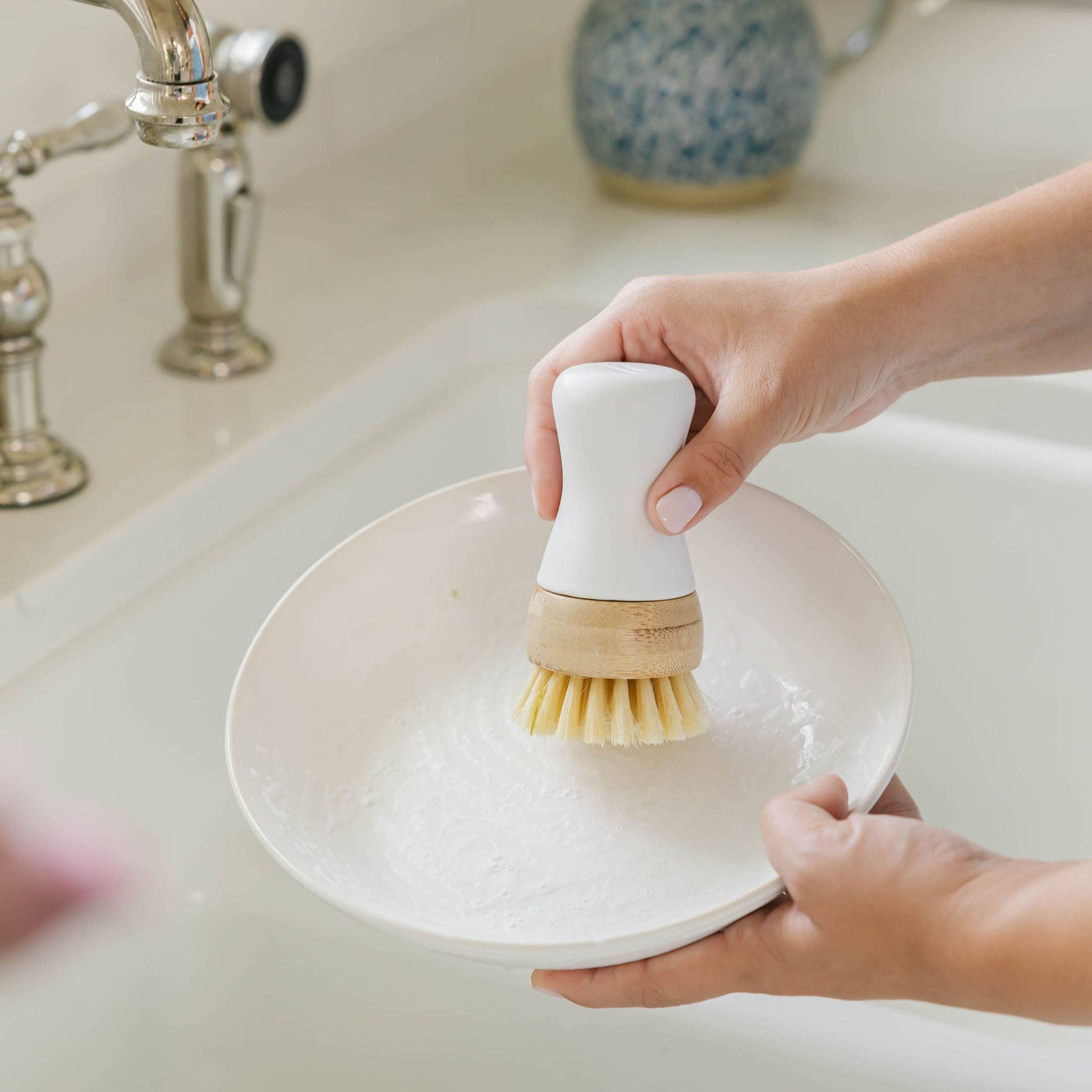Nellie's Clean - Wholesale Cleaning Brush - Kitchen Brush - Dish Cleaning Brush3