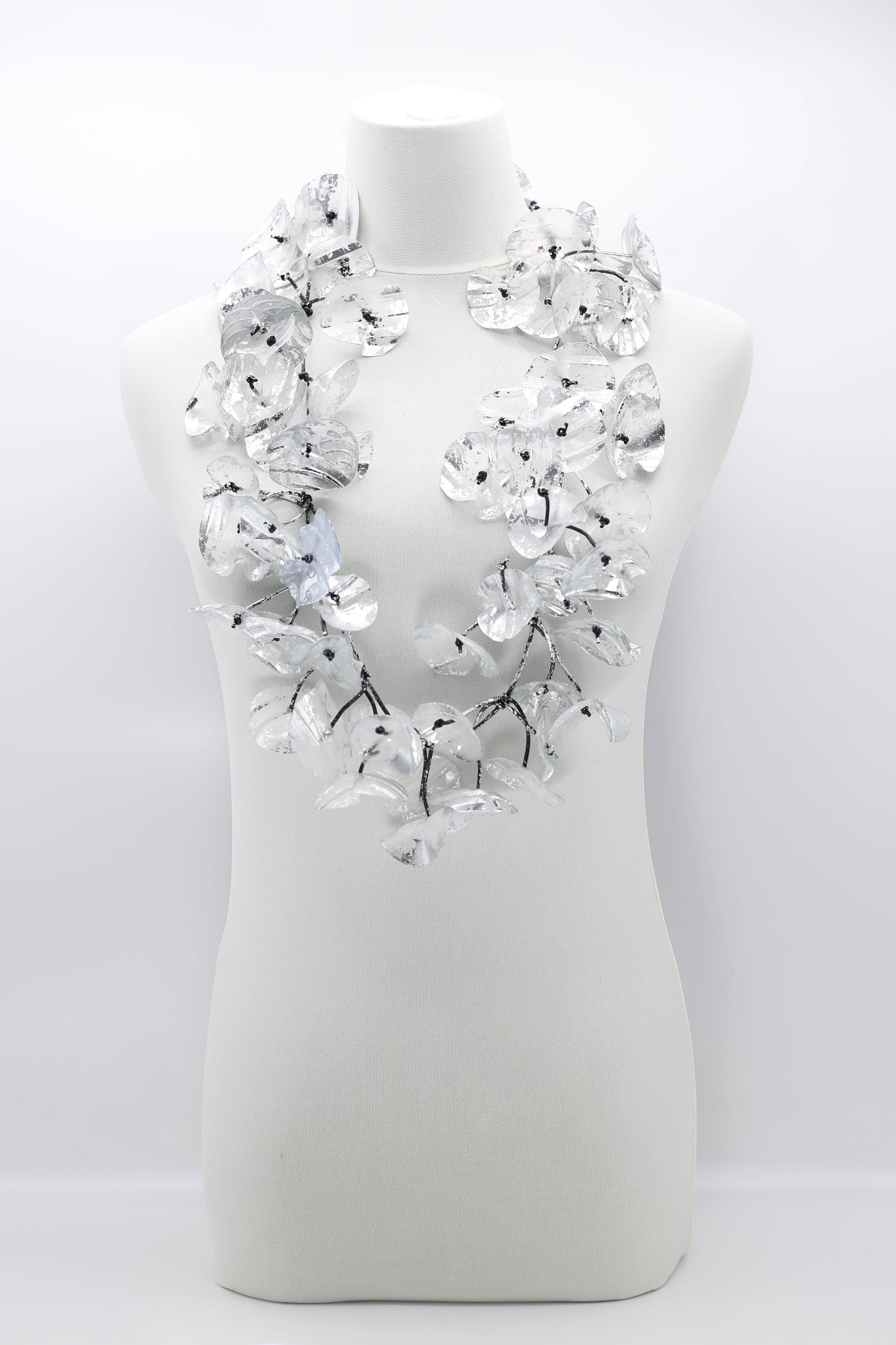 Jianhui London - Vendita all'ingrosso Collane a bavaglio - Collana grande doppia ninfea - Dorata a mano6