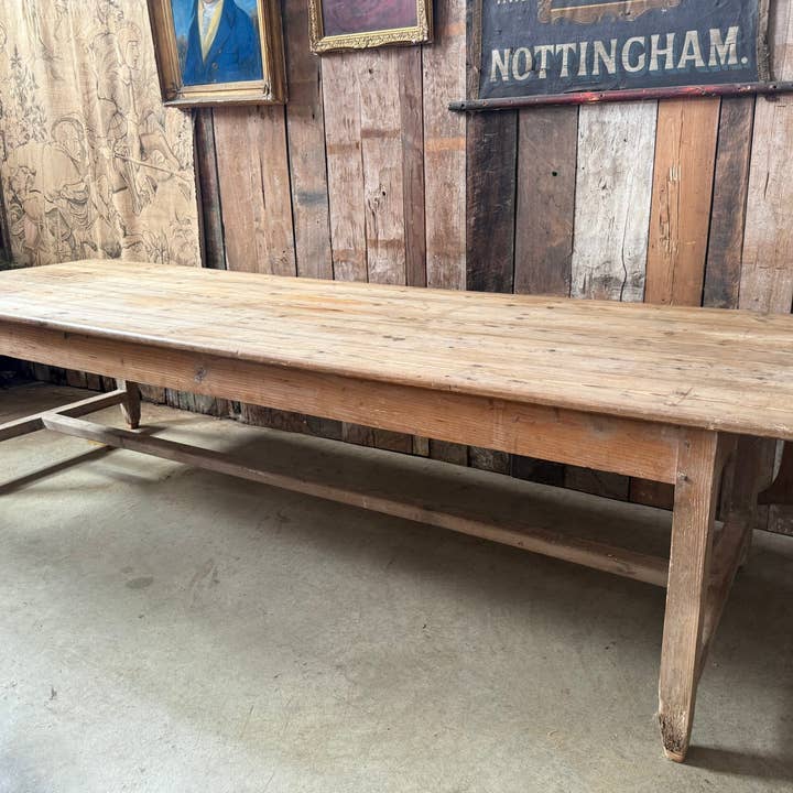 Grande table à manger rectangulaire française antique, vers 1900 pour la vente par belvoir