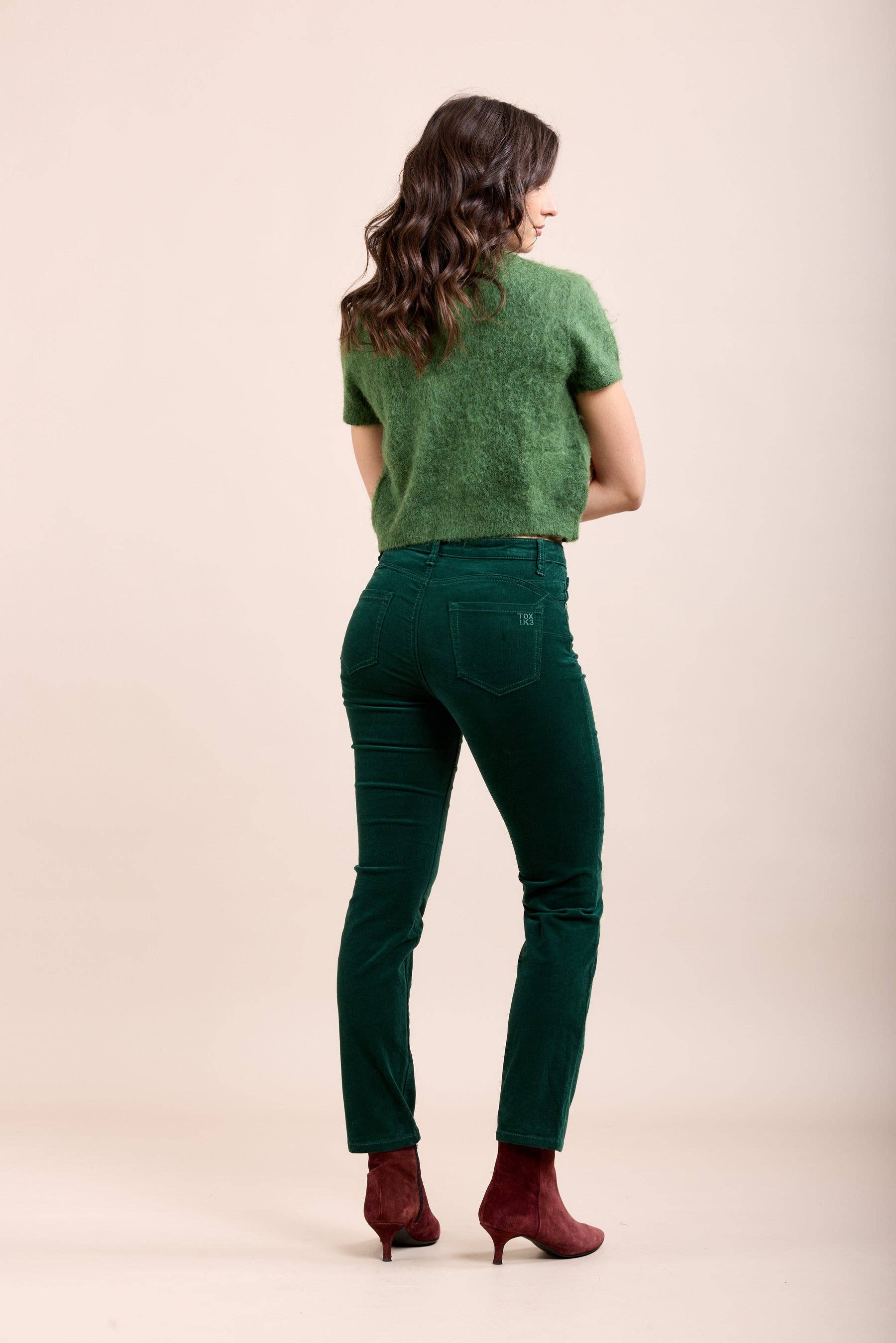 Toxik3 - Wholesale Pants - Women's - Toxik3 pantalon slim push-up stretch en velours milleraies2