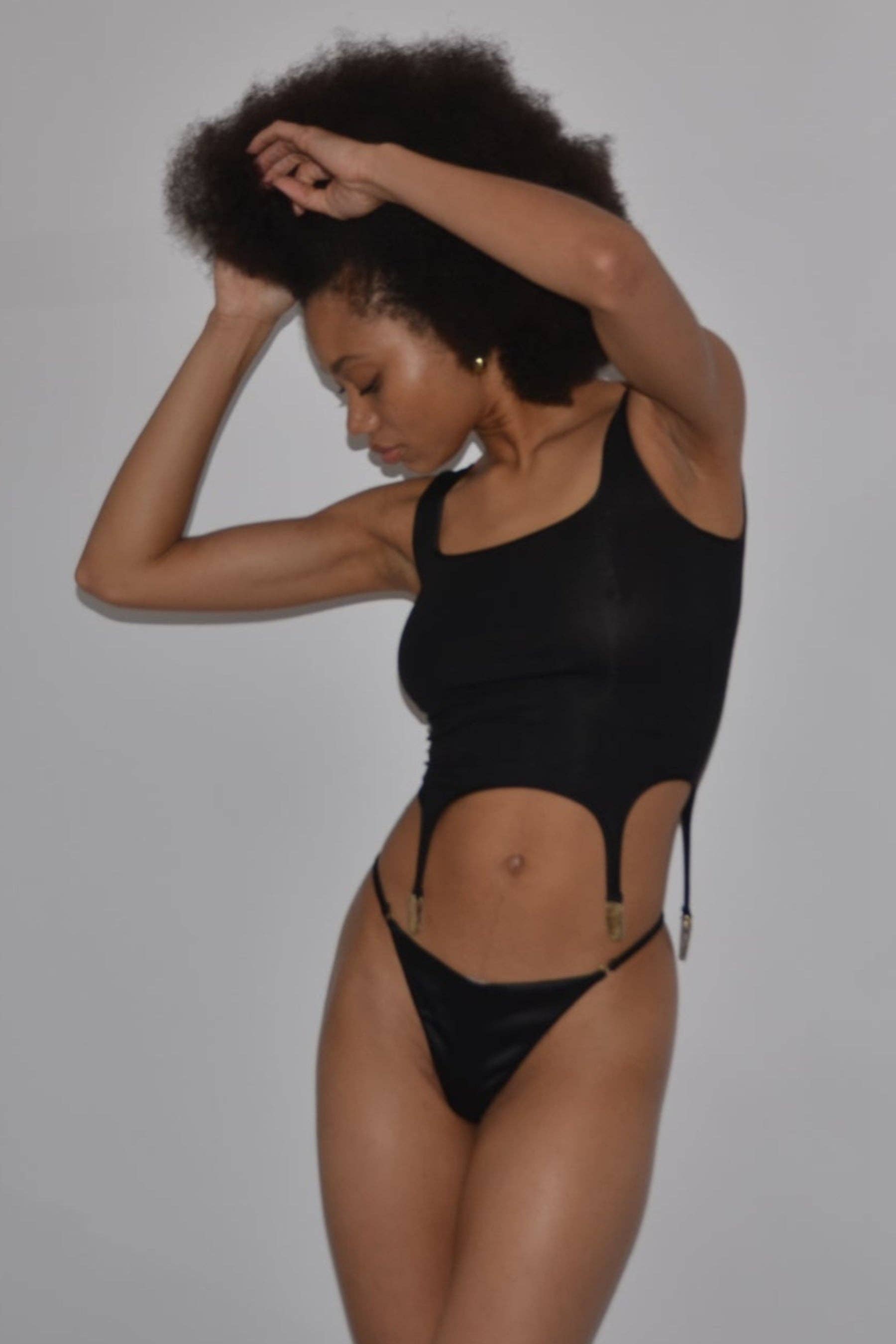 KAT ZARRA - Wholesale Underwear - Women's - Jeweled Thong5