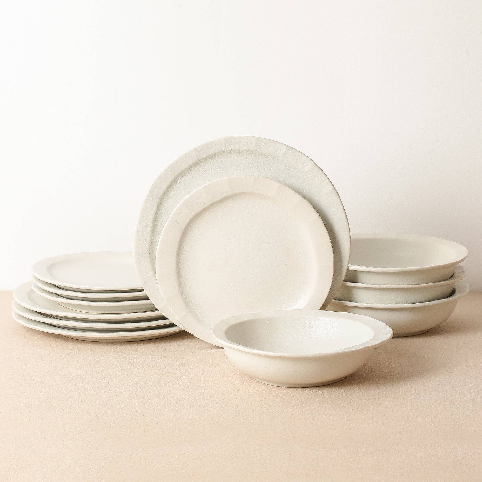 Stone  Lain - Wholesale Dinnerware Set - Oasis Stoneware Dinnerware Set - White3