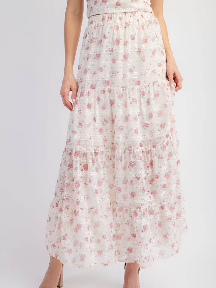 Falda con volantes estampada con bordado floral Cs4395 para venta al por mayor de Edit by Nine