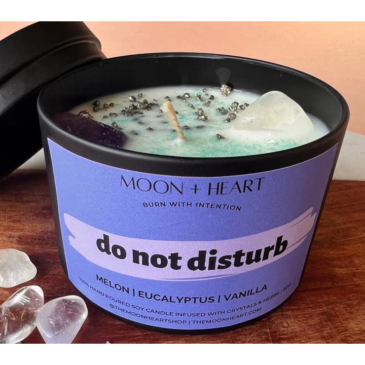 The Moon+Heart – wholesale Burkljus – Stör ej ljus | Intentionsljus | Manifestationsljus | Coola ljus | Kristallinfuserat ljus