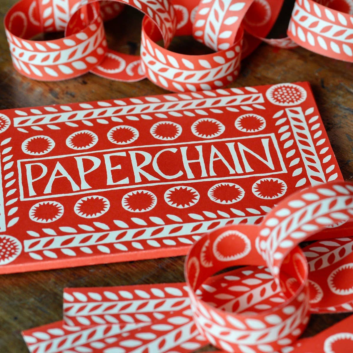 Cambridge Imprint - Wholesale DIY Craft Kit - Paperchain 31