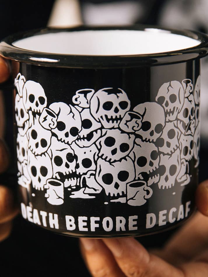 Death Before Decaf emaljkaffemugg för wholesale av Pyknic