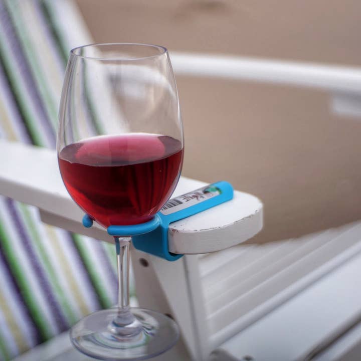 The Wine Hook – wholesale Wine glass – The Wine Hook - Wine Glass Holder for an outdoor chair5