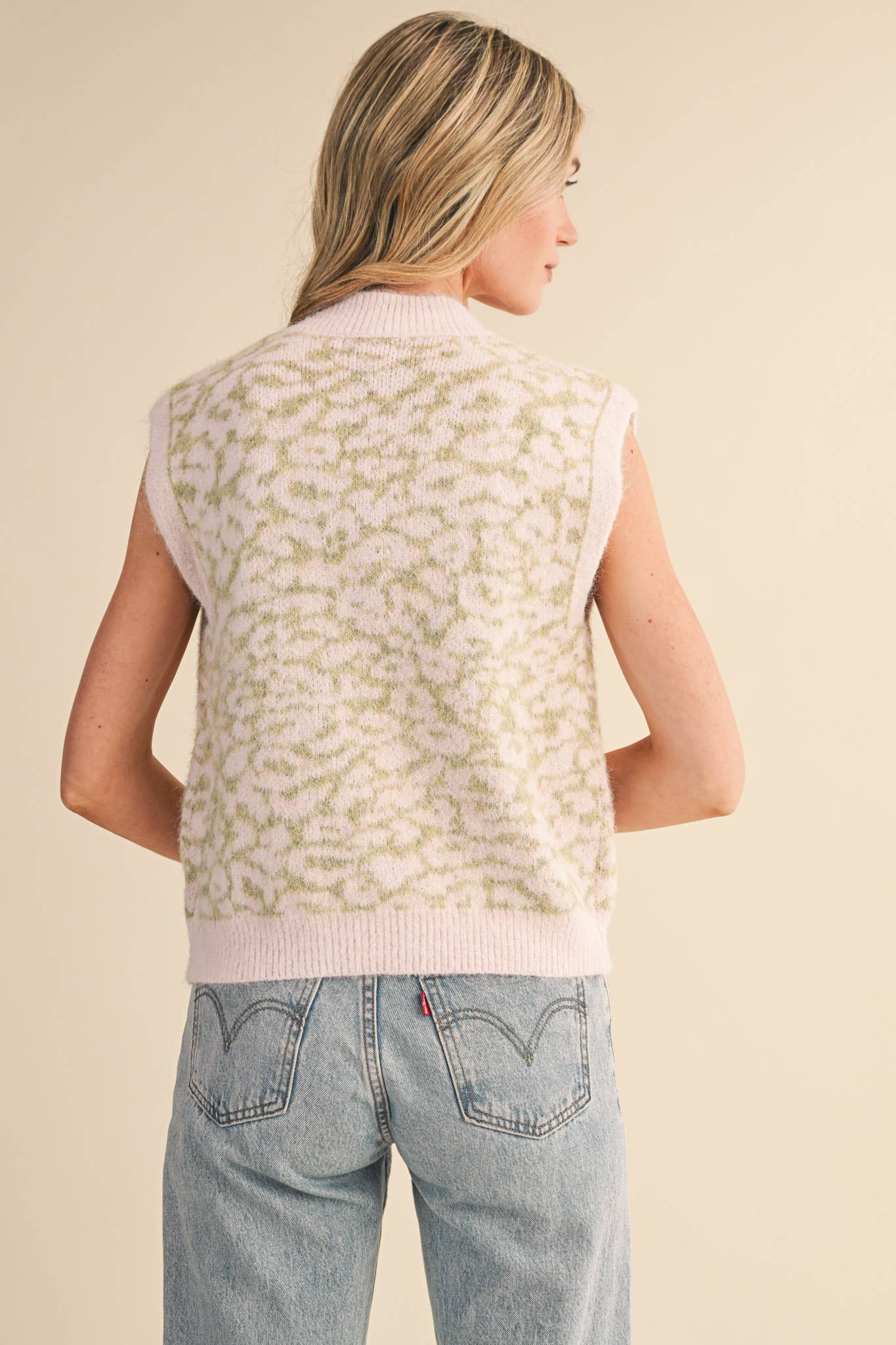 &MERCI - Wholesale Sweater Vest - Women's - LEOPARD KNIT SWEATER VEST MSW1124017