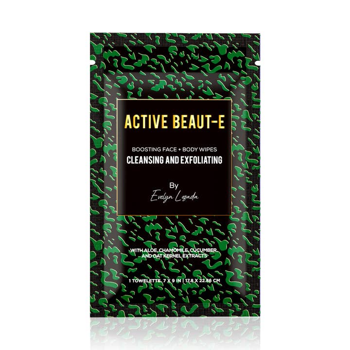 Hydrating Exfoliating Wipes with Chamomile & Aloe - 15 Count for wholesale by Slate Brands