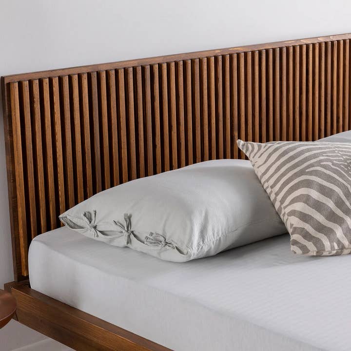 Deholzwart GmbH - Wholesale Bed - Hendrick wooden bed frame, walnut6