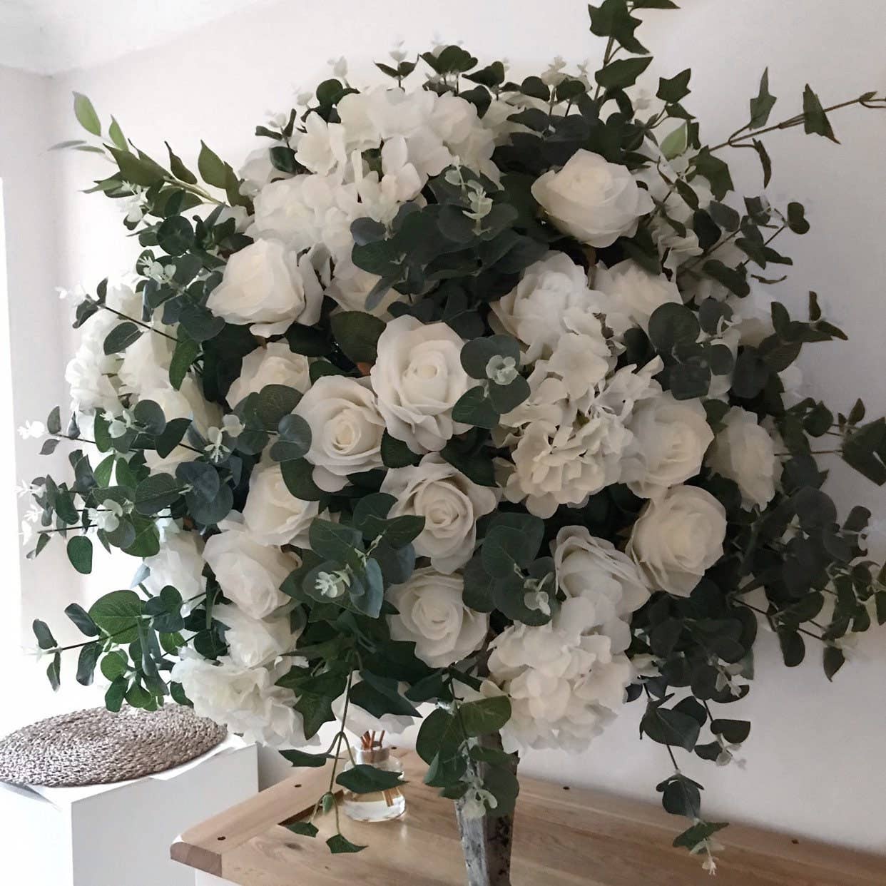 IVY CRUZ - Wholesale Artificial Flowers - Deluxe Centrepiece, Flower Centrepiece, Wedding Centrepieces1