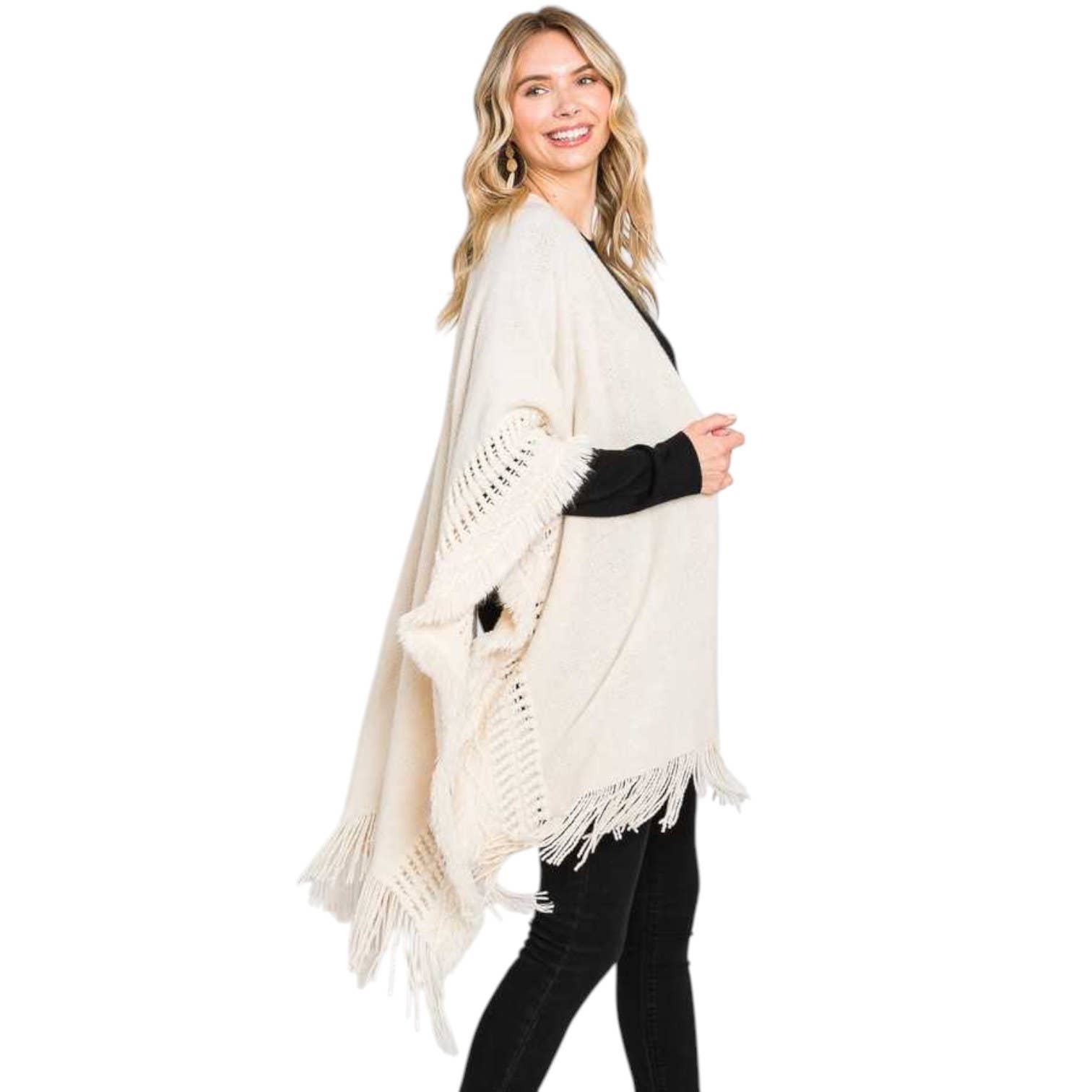 Avorio Cardigan Invernale a Maglia con Frange in vendita all'ingrosso su Faire0