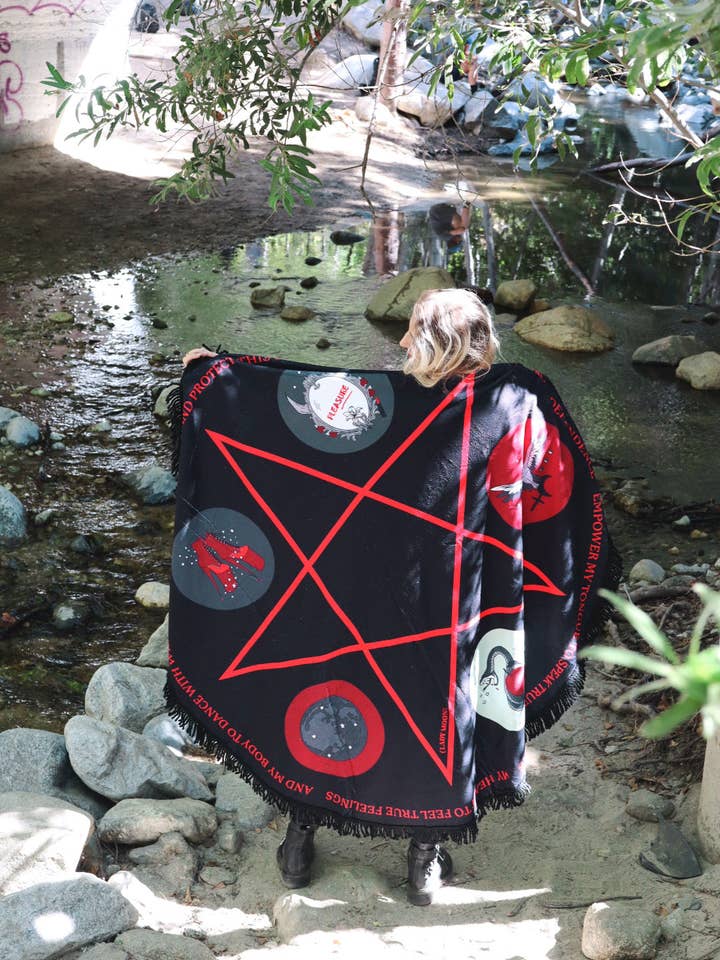 Lilith Traveling Spell Space for wholesale by Lady Moon Co.®