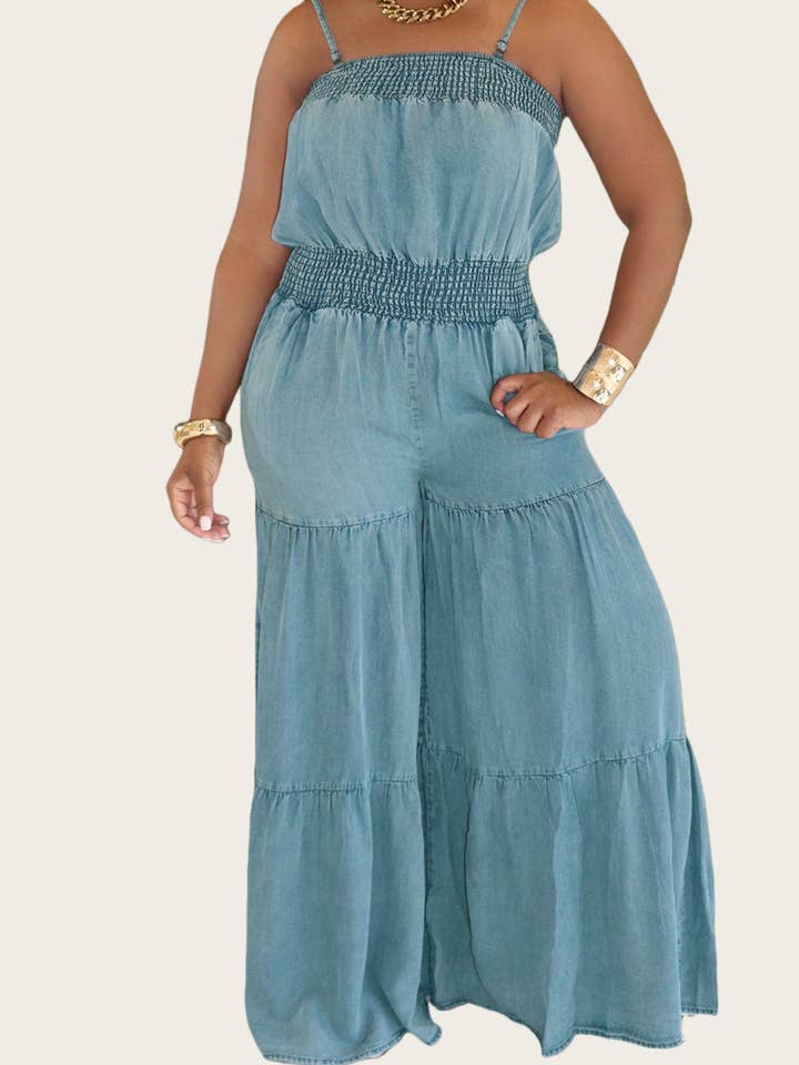 Klassisk halterneck jumpsuit med vida ben för wholesale av Aria Romance