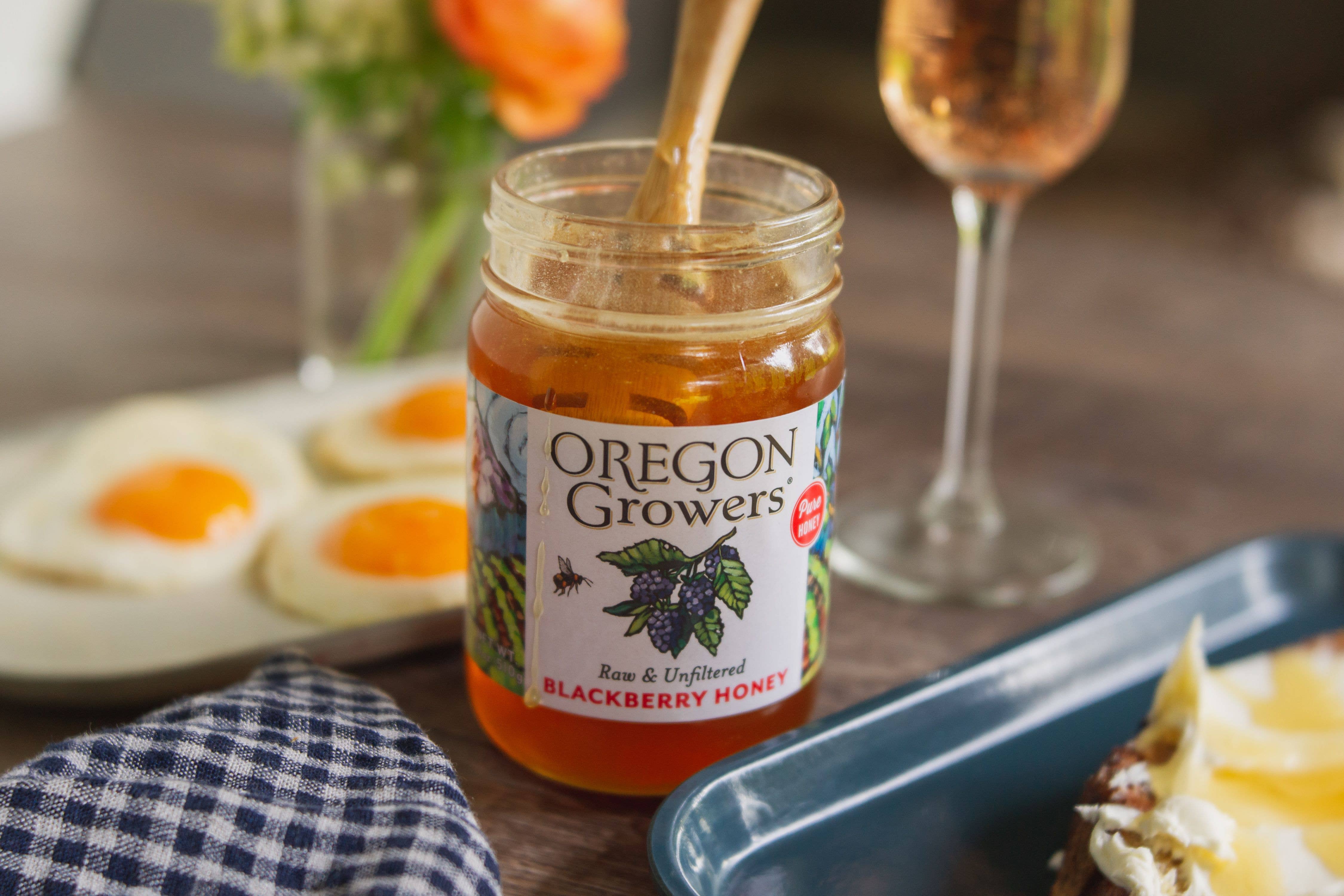 Oregon Growers - Wholesale Honey - Blackberry Honey 18 Oz Glass Jar4