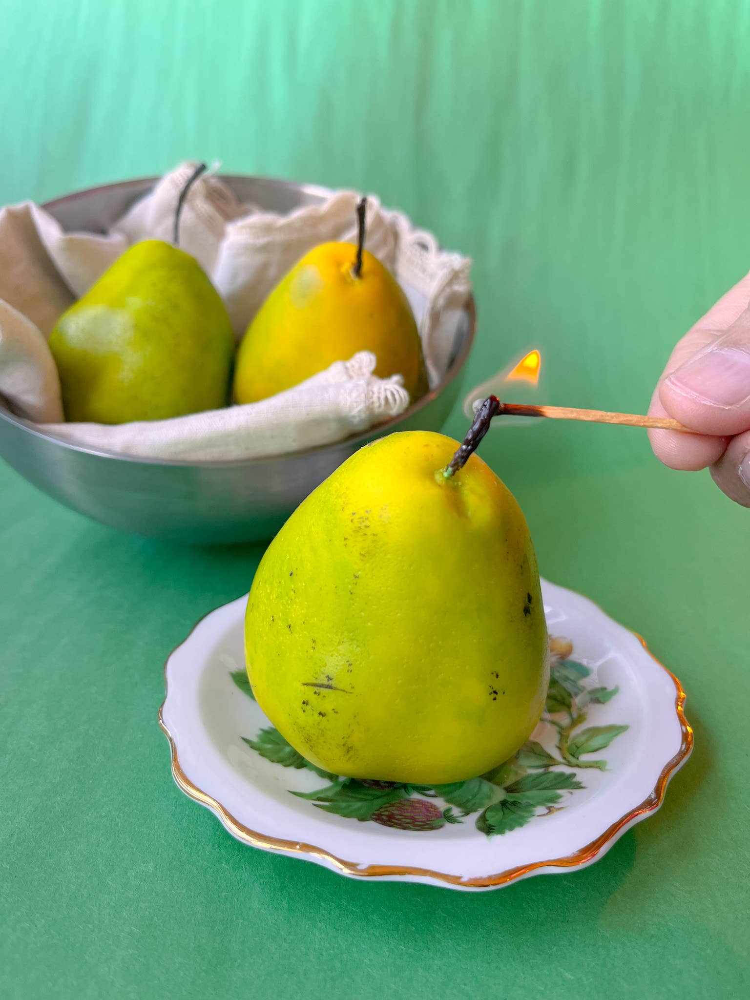 The Wednesday Co - Wholesale Novelty Candle - La Pera - Pear Candle1