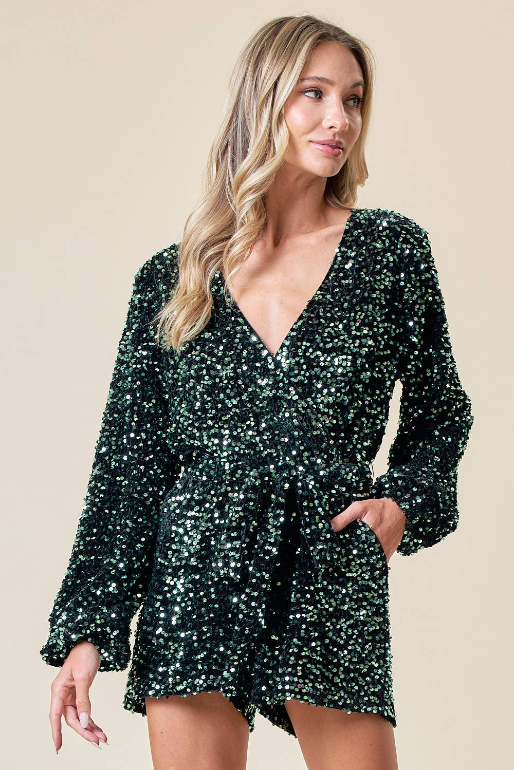 Saints & Hearts - Venta al por mayor Peto - Mujer - MAMELUCO SIR4100B DE TERCIOPELO VERDE METALIZADO CON LENTEJUELAS Y FAJÍN3