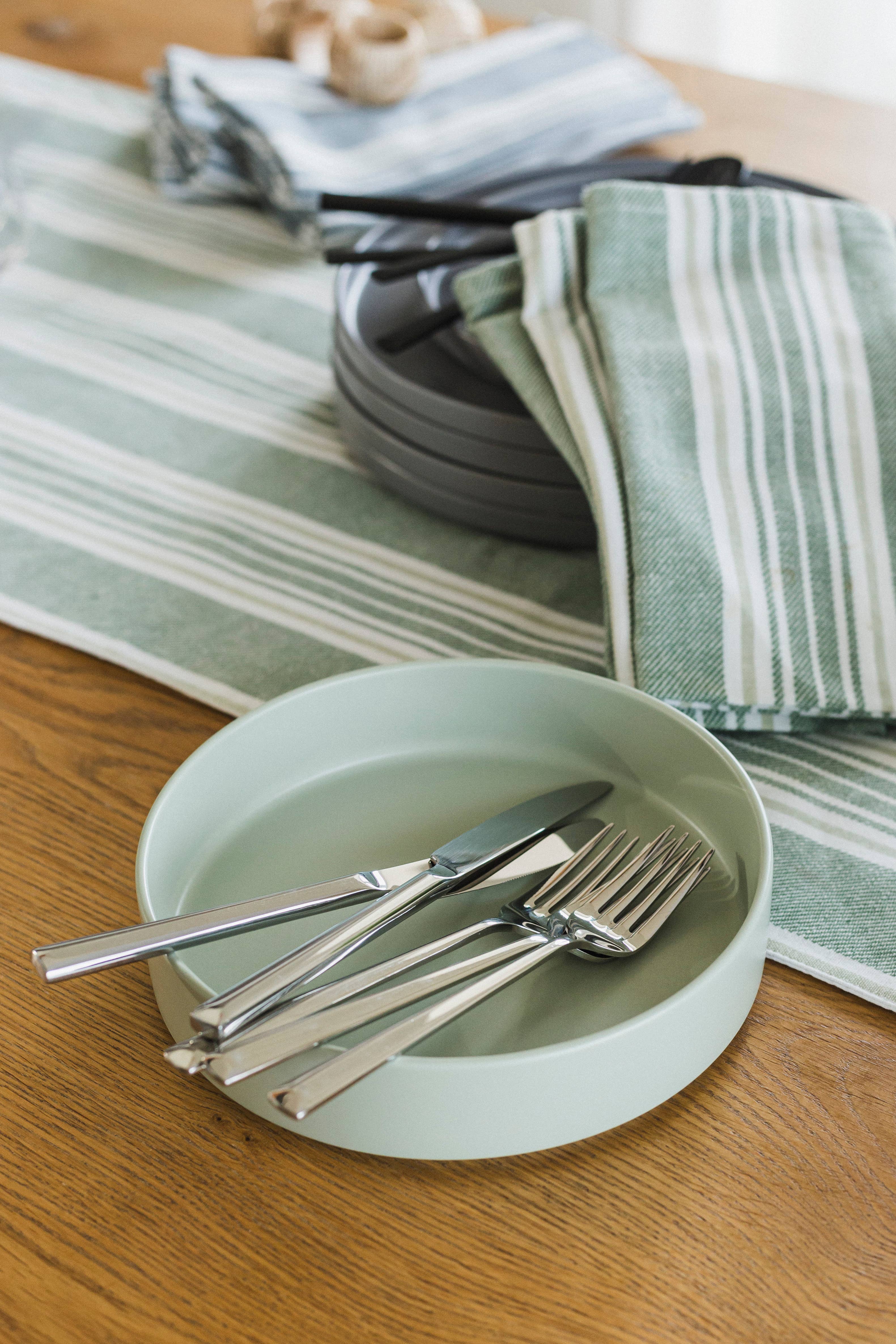 Mirrored Stainless Modern Flatware Cutlery Set – 20pc Service for 4 for wholesale on Faire2