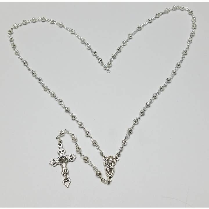 Filigraner Rosenkranz aus Silber, hergestellt in Italien für den Großhandel von Simply Charming