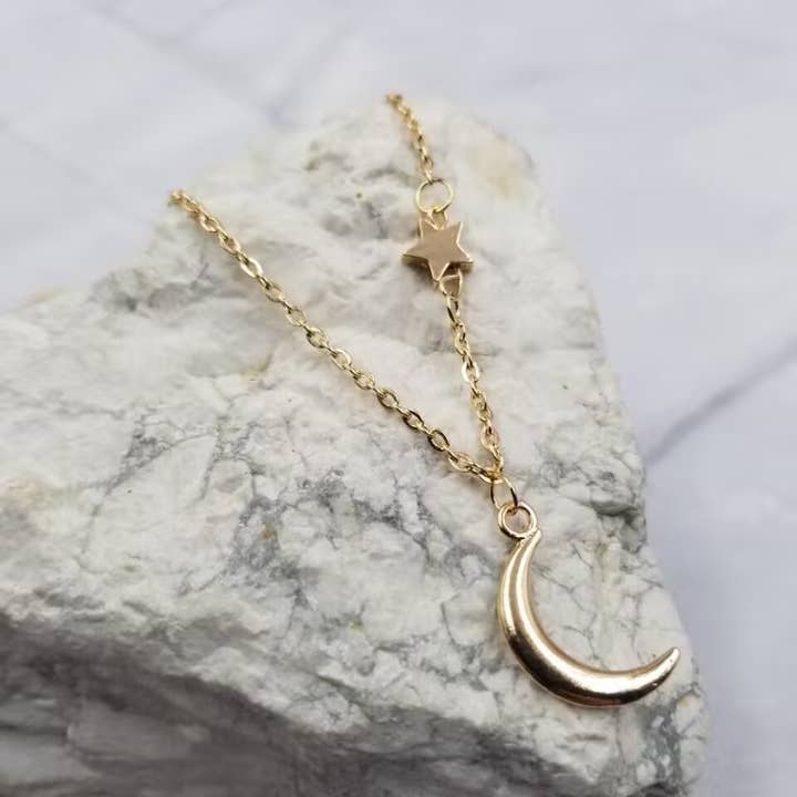 The Pretty Jewellery - Wholesale Pendant/Charm Necklace - Minimalist Moon and Stars Necklace - Gold or Silver