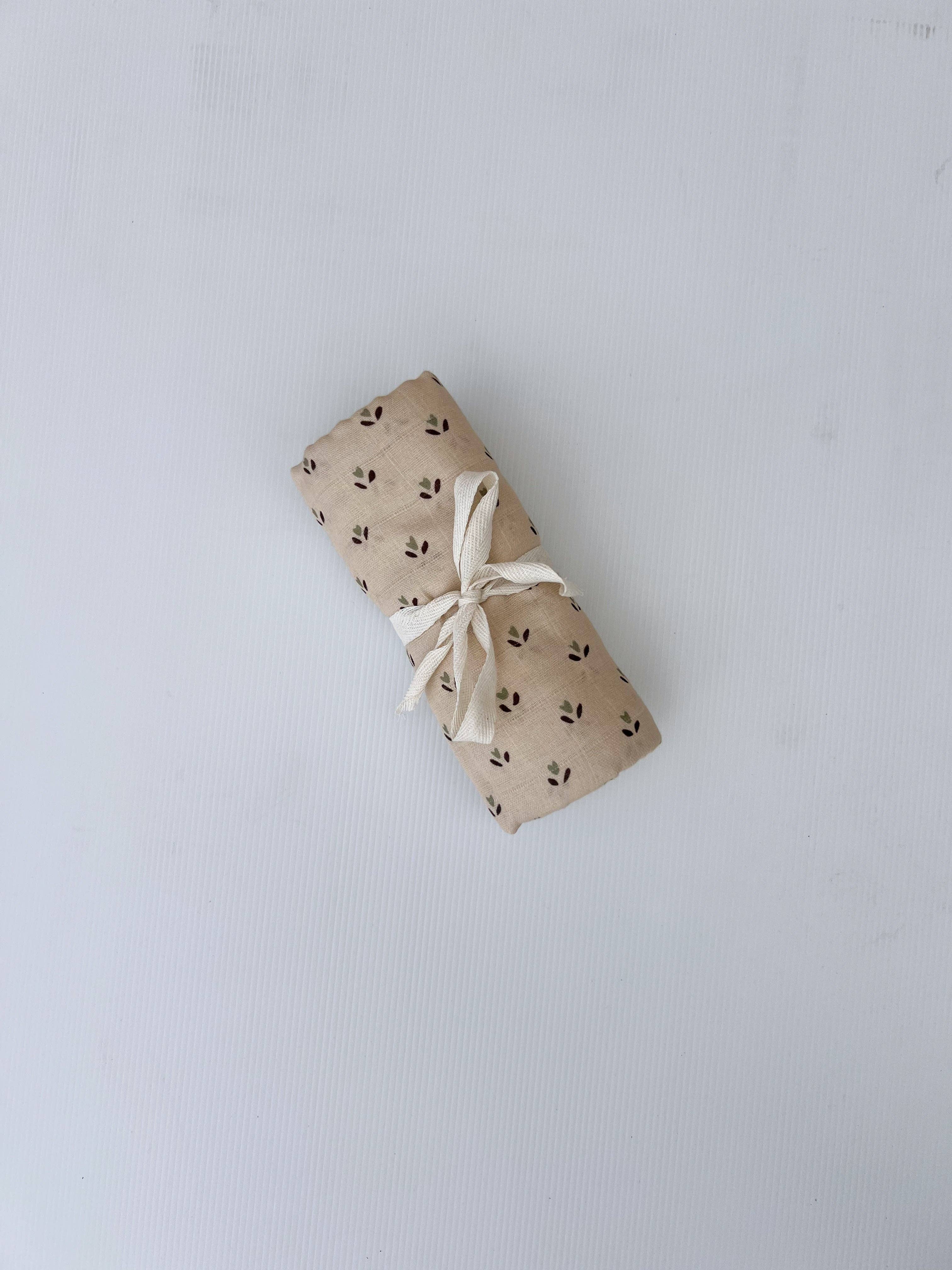 Forever French Baby - Wholesale Swaddle - Baby - Muslin Swaddle | Flora2