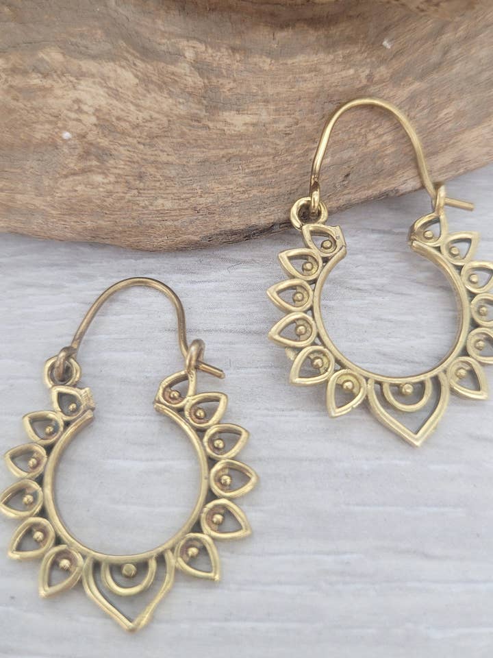 Joyería de Aros Minimalistas Étnicos de Latón Dorado para venta al por mayor de Laboheme