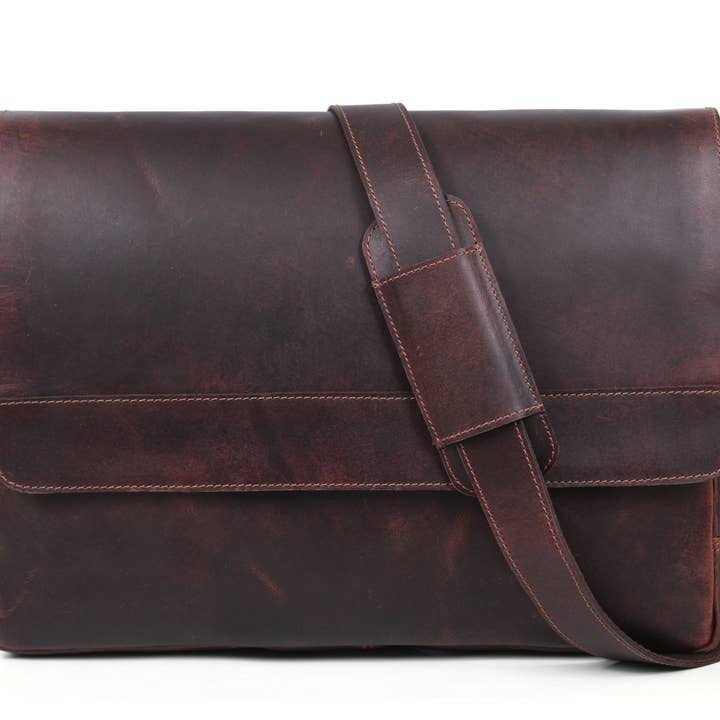 Sacoche en cuir Borden marron noyer pour la vente par TLG Canada