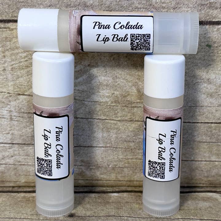 Baume à lèvres Pina Colada pour la vente par Dales Handmade Soaps & More