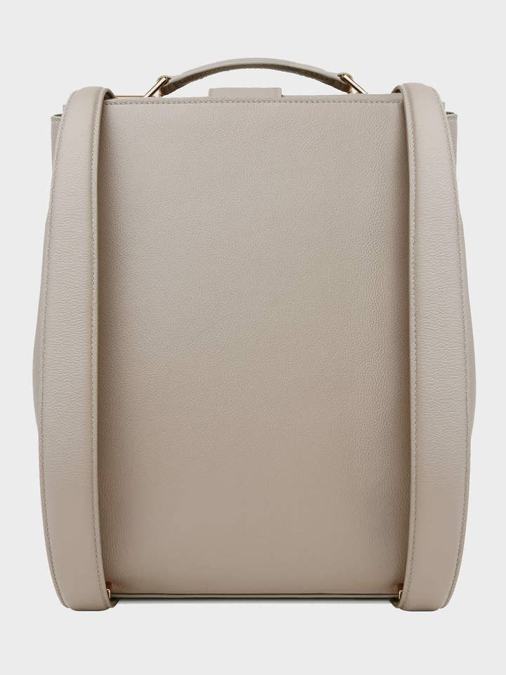 Grand sac à dos beige pour la vente par Lotyere