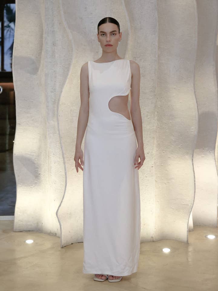 Dije Vit Lång Klänning Med Cut Outs för wholesale av MAET