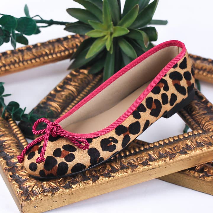 Ballerina leopardata con finiture rosa per la vendita all'ingrosso da parte di Deisidro