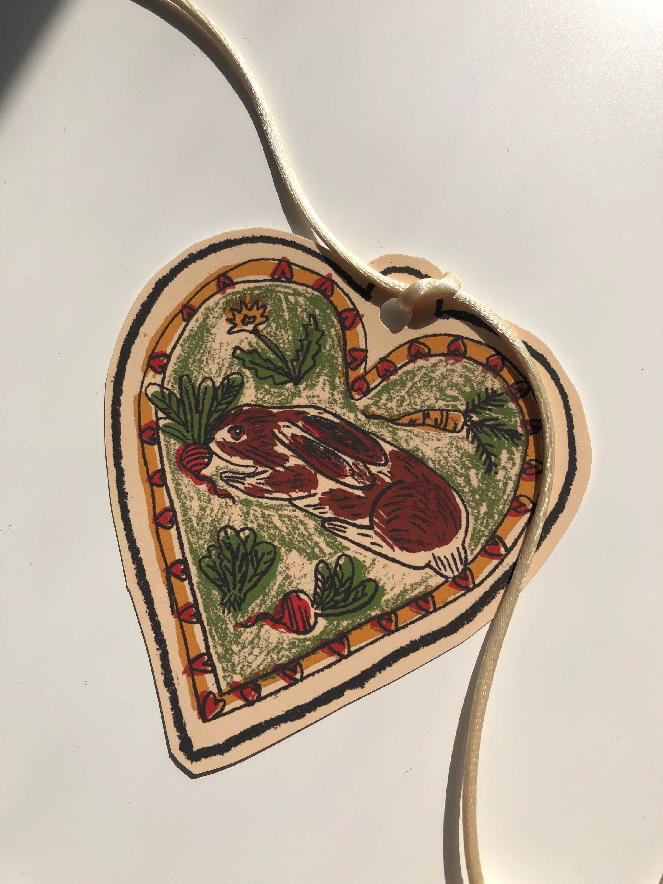 Tulips and Heather - Vente Fanion/guirlande - Guirlande en papier illustrée - Lapin Radis Mains et Cœur8